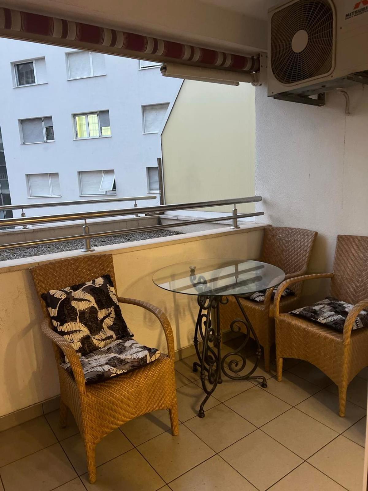 Deluxe Apartment Manuela With Balcony Top Center Split Exterior photo